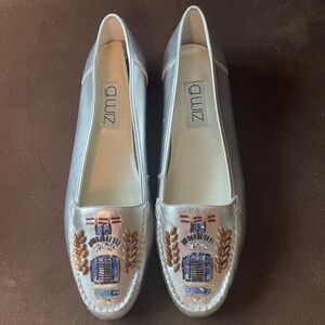 G.wiz  leather metallic silver loafers- size 10